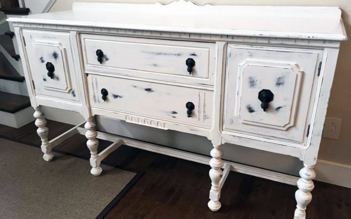 Les Étapes Pour Relooker Un Meuble Avec La Peinture À La tout Meuble À Peindre Les Étapes Pour Relooker Un Meuble Avec La Peinture À La tout Meuble À Peindre