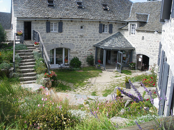 Les Gites De L'Aubrac – Gite De Groupe Aveyron 30 Couchages tout Gite De Groupe Aveyron