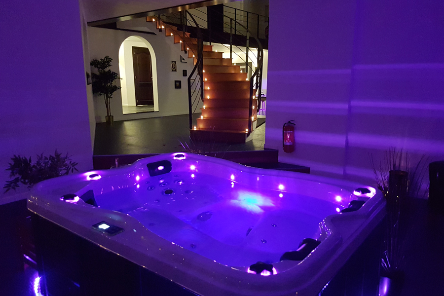 Les Photos De La Chambre Avec Jacuzzi Le Bonzen - Bulle pour Chambre Jacuzzi Privatif Luxembourg