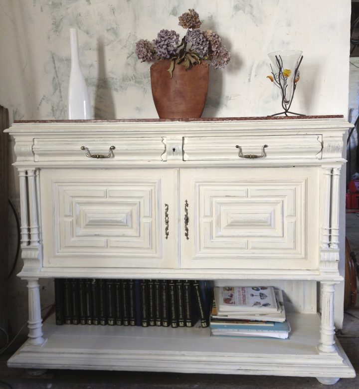 Meubles Peints Et Patines… – Majocrea concernant Meuble Patiné Blanc Meubles Peints Et Patines… – Majocrea concernant Meuble Patiné Blanc