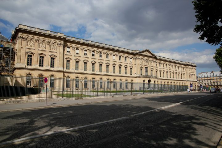 Palais Du Louvre: Musee De Louvre: Le Jardin De L'Infante avec Jardin Du Louvre