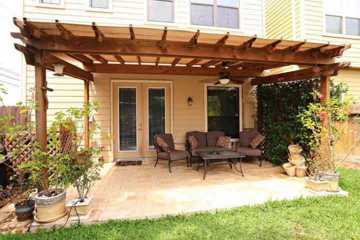 Pergola Adossée Bois Pour Profiter Des Moments De Détente avec Pergola Adossée