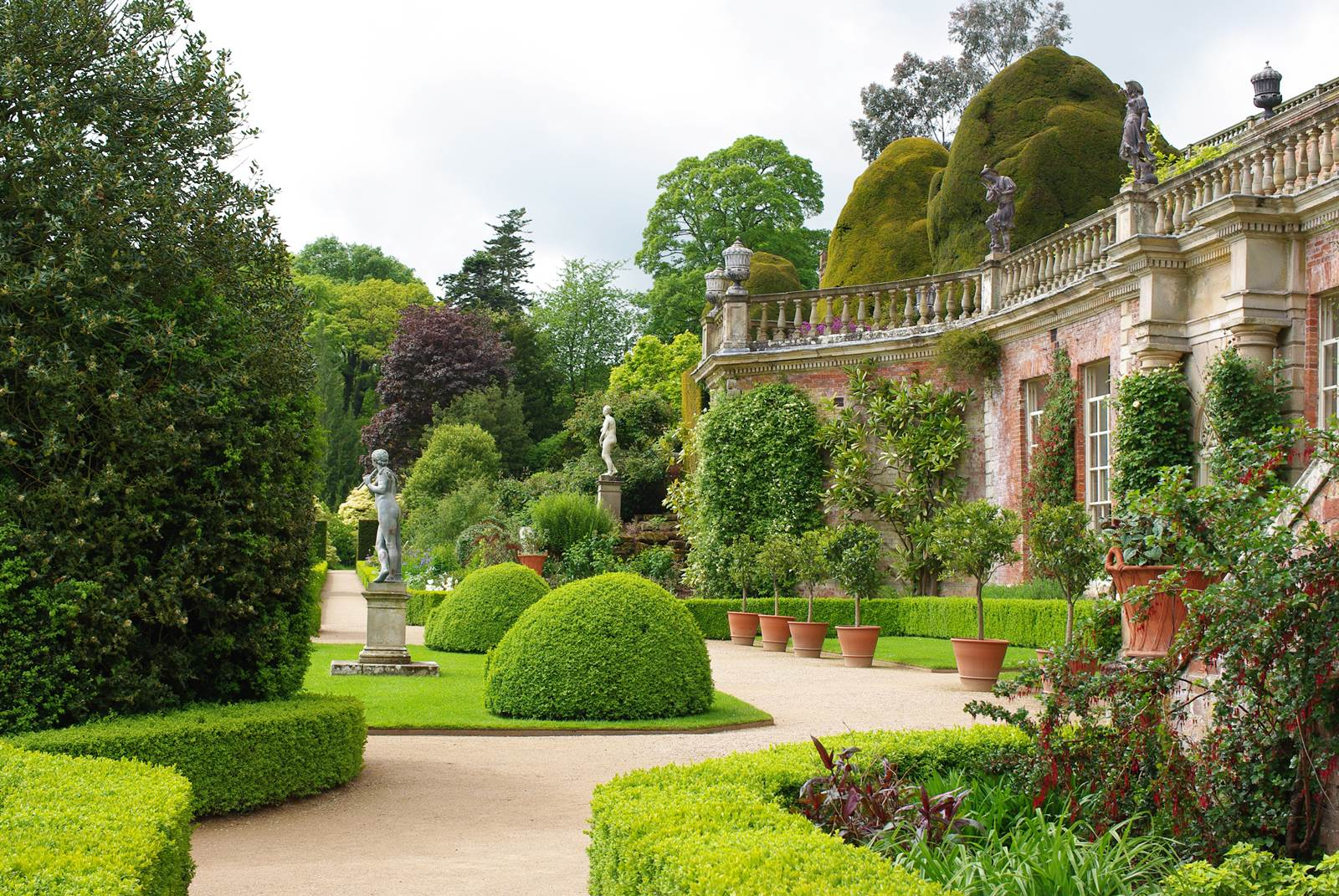 Powis Castle Et Ses Jardins En Terrasses - La Terre Est Un intérieur Jardin De L&amp;#039;You Lourdes