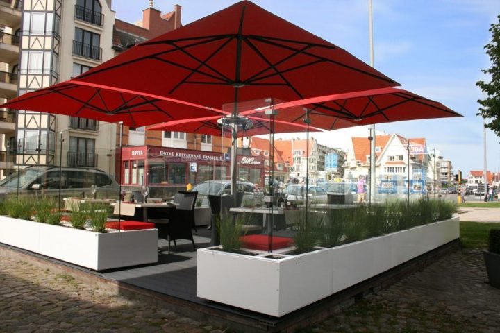 Prostor P6 – Parasol Géant Déporté Jusqu'À 4 Toiles 5X5M 6X6M Uno Duo Trio Quattro serapportantà Parasol Déporté Haut De Gamme