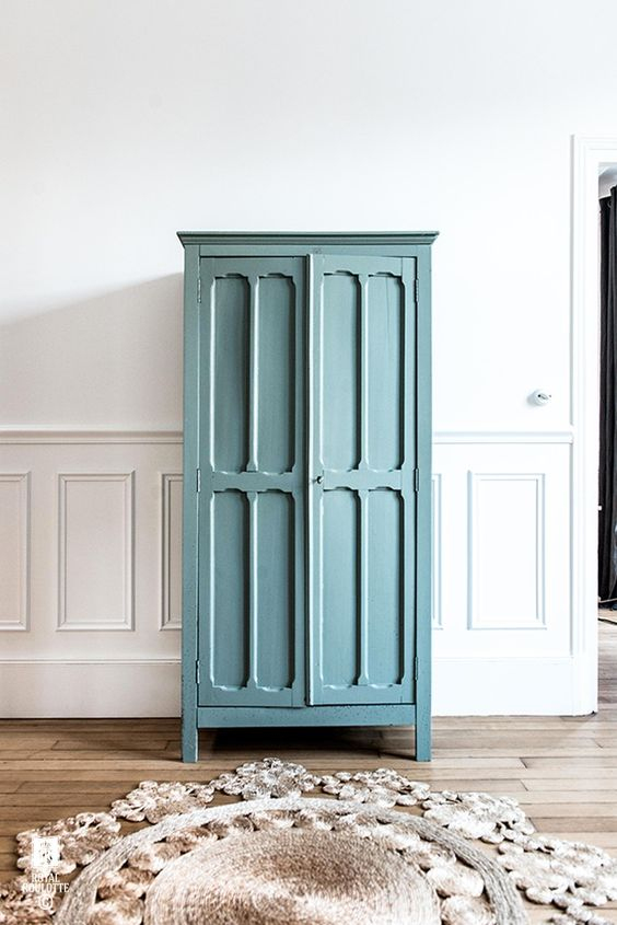 Repeignez Vos Vieux Meubles De Grand Mère Pour Leur Donner pour Meuble Ancien Repeint Repeignez Vos Vieux Meubles De Grand Mère Pour Leur Donner pour Meuble Ancien Repeint