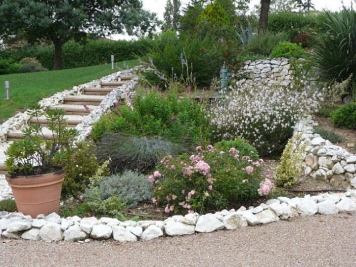 Rocaille Pour Donner Du Caractère À Un Jardin En Pente concernant Jardin Du Sud Rocaille Pour Donner Du Caractère À Un Jardin En Pente concernant Jardin Du Sud