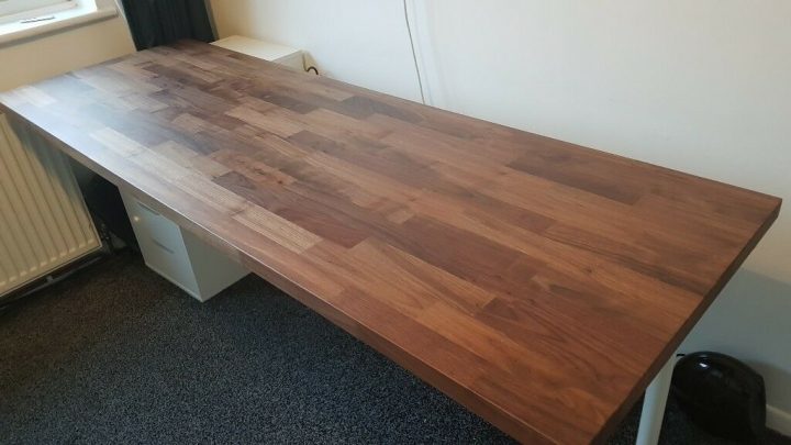 **Sold**Ikea Karlby Worktop (Walnut) (Great Condition concernant Ikea Karlby Bureau