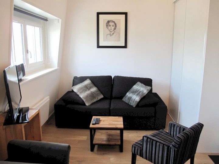 Studio Meublé De Prestige 27M² À Louer Valenciennes tout Louer Des Meubles Studio Meublé De Prestige 27M² À Louer Valenciennes tout Louer Des Meubles