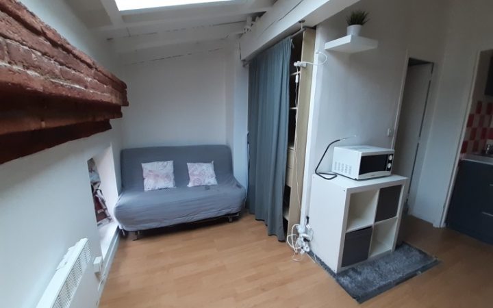 Studio Meublé Toulouse Capitole Cosy Et Mansardé – Tiss'Immo concernant Studio Meublé Toulouse Studio Meublé Toulouse Capitole Cosy Et Mansardé – Tiss'Immo concernant Studio Meublé Toulouse