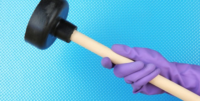 3 Solutions Faciles Pour Déboucher Votre Toilette | Trucs tout Deboucher Un Toilette