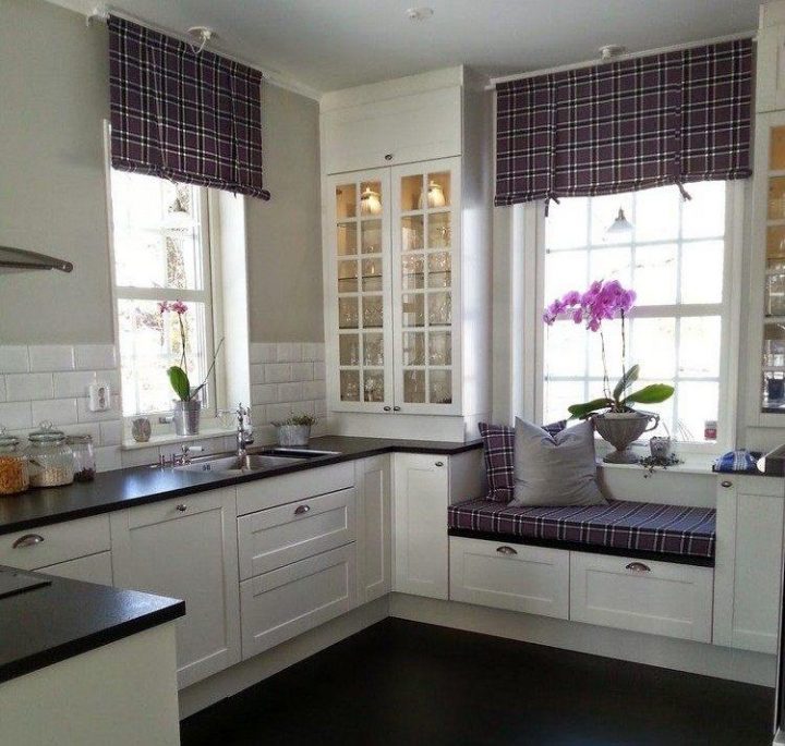55 Rideaux De Cuisine Et Stores Pour « Habiller » Les Fenêtres encequiconcerne Rideaux Pour Petite Fenêtre