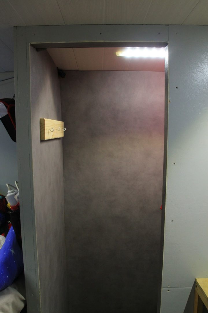 Aménagement Fourgon Lino Douche | Douche Caravane, Fourgon à Cabine De Douche Caravane