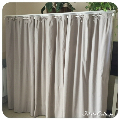 Armoire Ancienne Avec Rideau – Le Specialiste Du Meuble Ancien dedans Specialiste Rideau Armoire Ancienne Avec Rideau – Le Specialiste Du Meuble Ancien dedans Specialiste Rideau