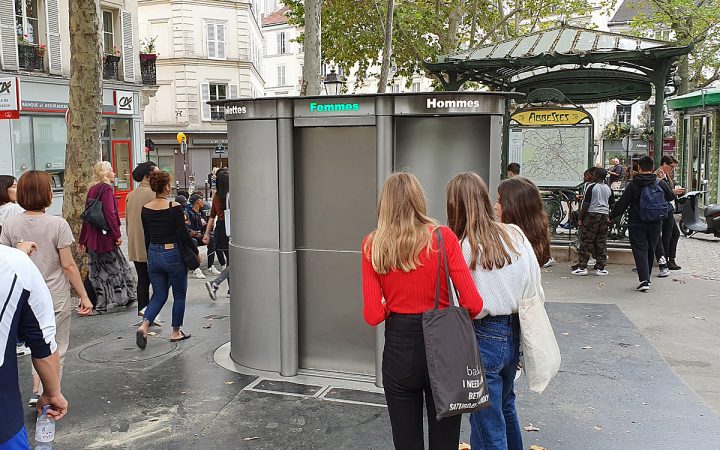 Aux Abbesses, Ces Toilettes Qui Sortent De Terre… – Ville tout Toilette Publique Paris