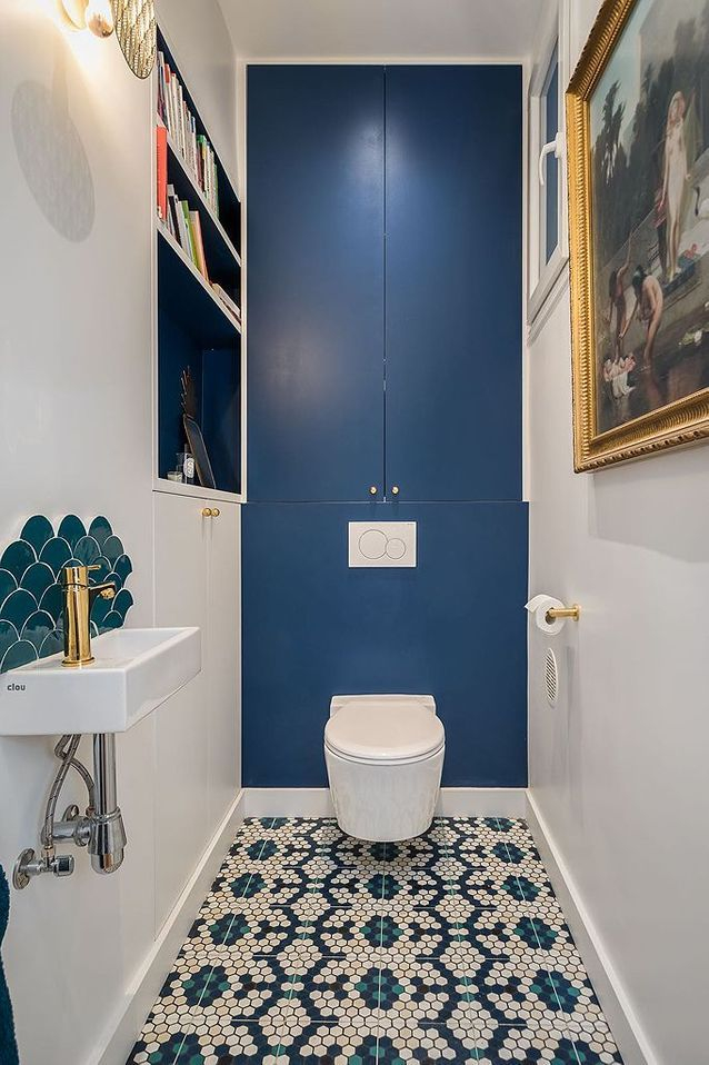 Avant – Après : La Transformation De Cet Appartement dedans Toilette Sous Escalier