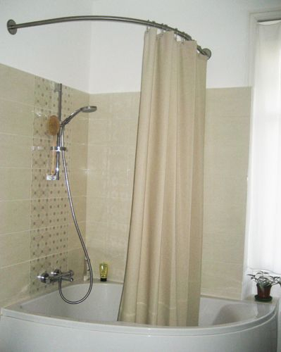 Baignoire Asymétrique Micromega Duo Et Cabine De Douche avec Tringle A Rideau D Angle Baignoire Asymétrique Micromega Duo Et Cabine De Douche avec Tringle A Rideau D Angle