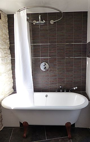 Baignoire-Ilot-Hommage-Villeroy-Et-Boch-Tringle-Rideau intérieur Tringle Rideau De Douche Angle Baignoire-Ilot-Hommage-Villeroy-Et-Boch-Tringle-Rideau intérieur Tringle Rideau De Douche Angle