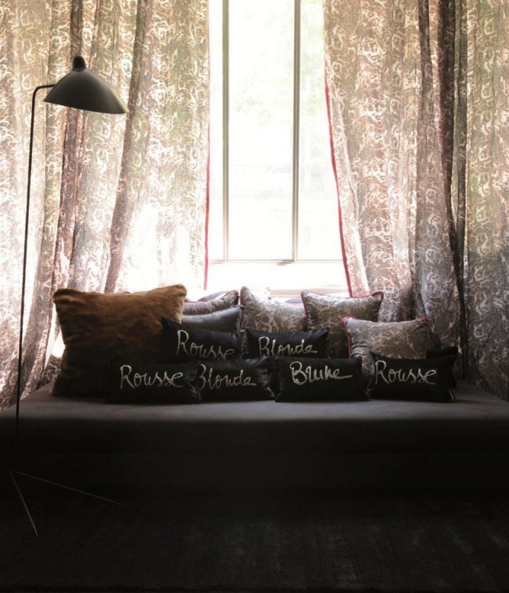 Banquette Coussins Rideaux Taffetas – Sonia Rykiel Maison concernant Rideaux Taffetas Banquette Coussins Rideaux Taffetas – Sonia Rykiel Maison concernant Rideaux Taffetas