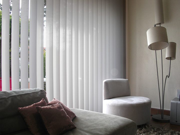 Batistore | Store Californien À Bandes Verticales destiné Rideau Electrique Interieur