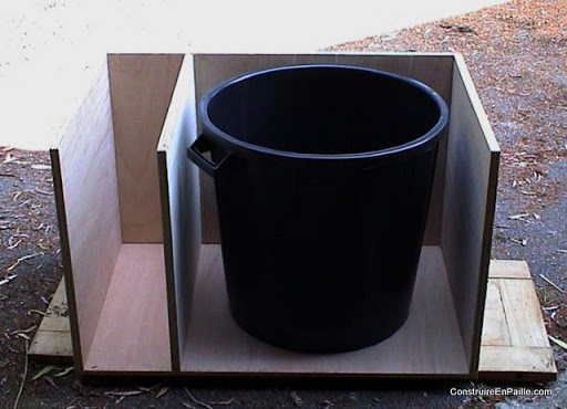 Bienvenue Dans Notre Maison En Bottes De Paille serapportantà Fabriquer Des Toilettes Sèches Bienvenue Dans Notre Maison En Bottes De Paille serapportantà Fabriquer Des Toilettes Sèches