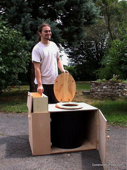 Bienvenue Dans Notre Maison En Bottes De Paille tout Toilette Seche Construction