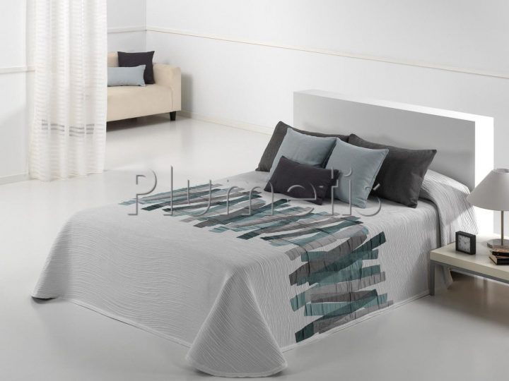 Boutis Conti De Qualité Supérieur. pour Toilette Complète Au Lit