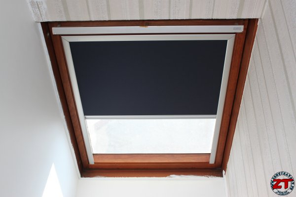 Brico : Installer Un Store Occultant Velux à Rideau Occultant Pour Velux Brico : Installer Un Store Occultant Velux à Rideau Occultant Pour Velux