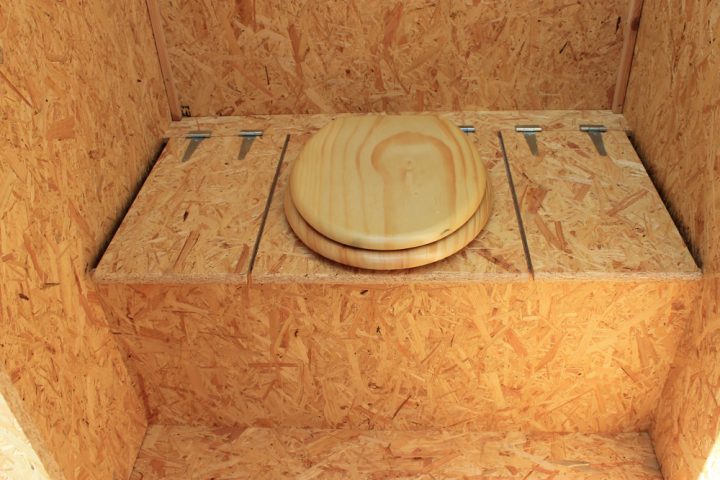 Cabane Toilettes Seches 1Er Prix – Toilettes Seches serapportantà Seau Toilette Seche