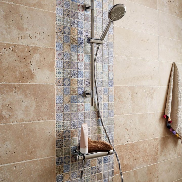 Carrelage De Salle De Bain : 30 Idées Pour Vous Inspirer concernant Mosaique Pour Receveur De Douche Carrelage De Salle De Bain : 30 Idées Pour Vous Inspirer concernant Mosaique Pour Receveur De Douche
