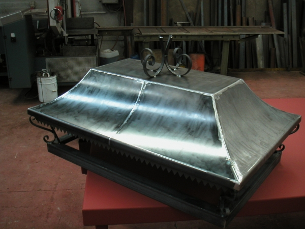 Chapeau Cheminée Zinc – Revêtements Modernes Du Toit avec Chapeau De Cheminée Leroy Merlin