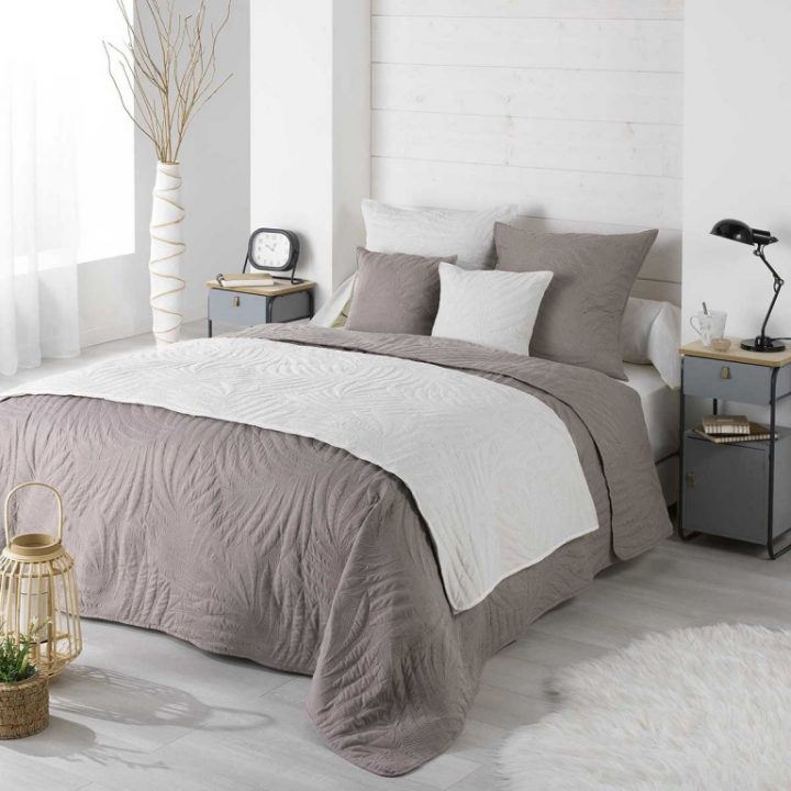 Chemin De Lit Boutis Gris | Coolpeoplefromakron serapportantà Chemin De Lit Ikea