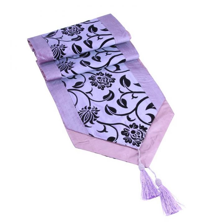 Chemin De Table Arabesque Violet | Motifs | Runner Collection dedans Chemin De Table Violet