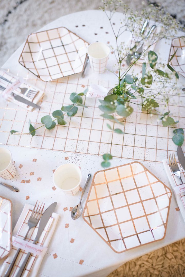 Chemin De Table En Lin Carreaux Rose Gold 5 M, Décoration concernant Chemin De Table Lin Mariage