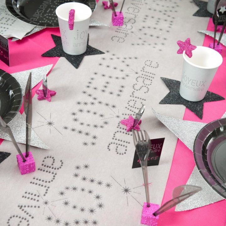 Chemin De Table Joyeux Anniversaire Blanc/Noir à Chemin De Table Joyeux Anniversaire