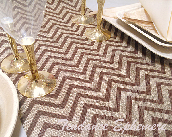 Chemin De Table Jute Chevrons Chocolat – Déco De Table intérieur Chemin De Table Etoile