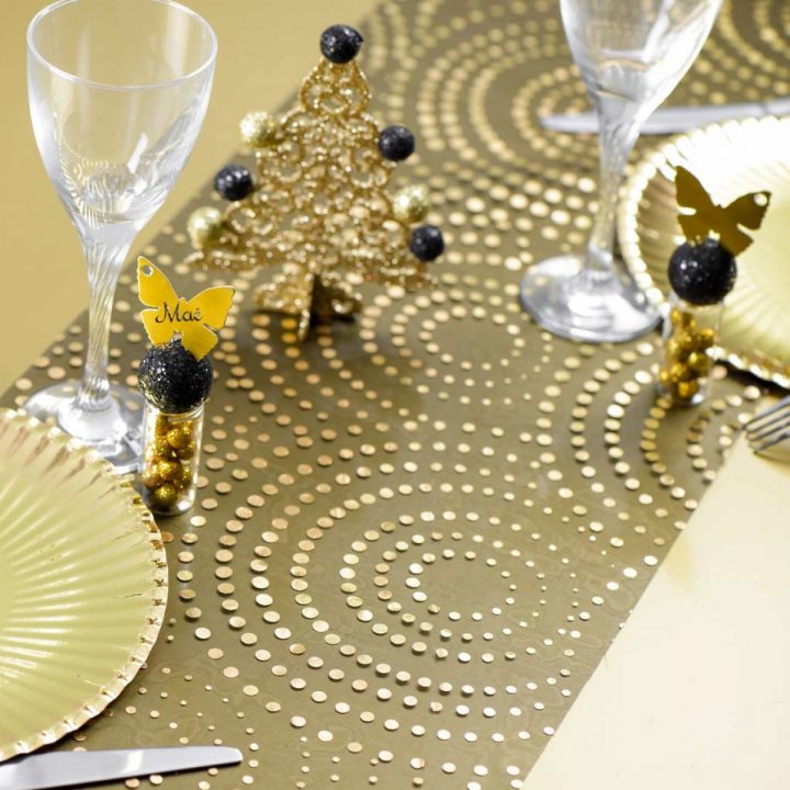 Chemin De Table Noir-Or, Déco De Table Noël – Féezia™ intérieur Chemin De Table Etoile