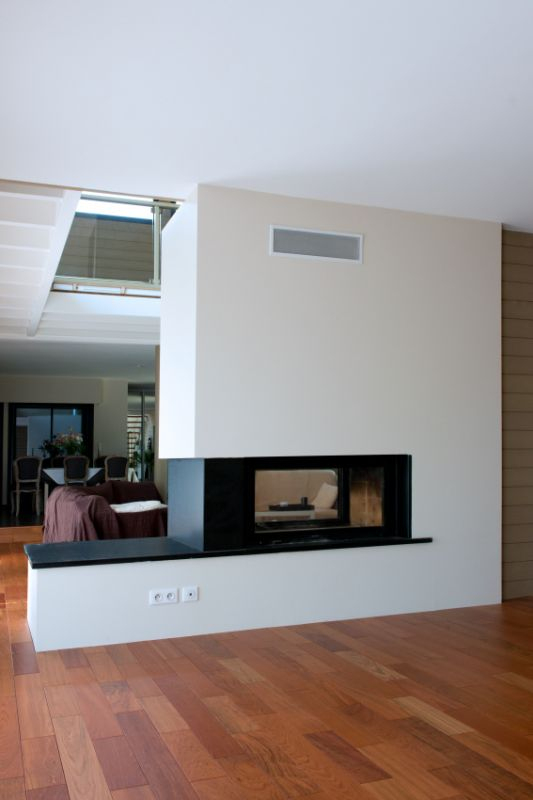 Cheminée Contemporaine Insert Double Face Sur Fargues serapportantà Cheminée Double Foyer