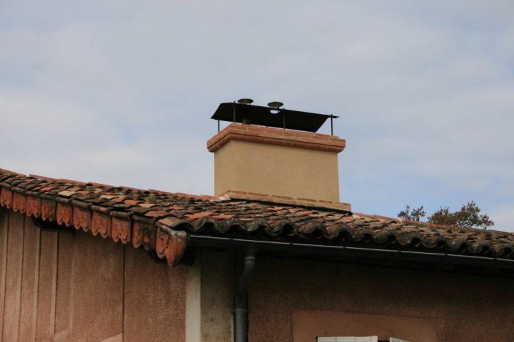 Cheminée Toulousaine En Briques (Cantou) – Artisan encequiconcerne Chapeau Pour Cheminée