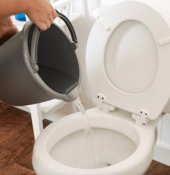 Chut! Les Plombiers Aimeraient Mieux Qu’on Ne Parle De Ce intérieur Comment Déboucher Ses Toilettes
