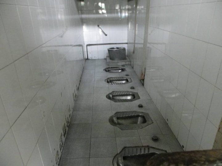 Cinq En Vadrouille: 2010-10-03 pour Toilettes Publics