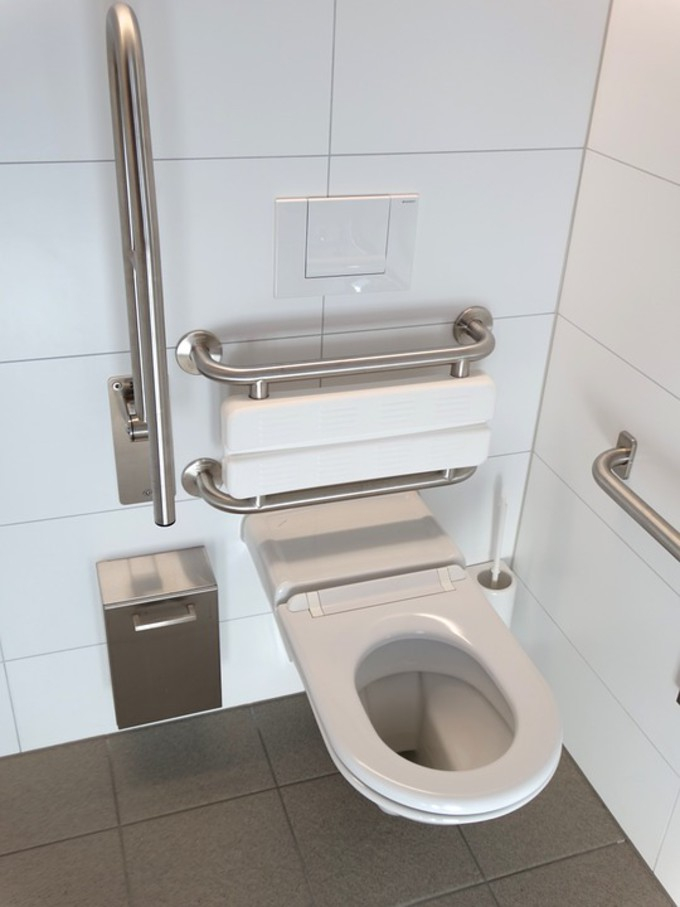 Comment Calculer Et Installer Un Wc Adapté Pour Les Handicapés avec Comment Installer Un Lavabo Dans Les Toilettes