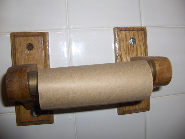 Comment Changer Le Rouleau De Papier Toilette – Tubefr tout Changer Des Toilettes Comment Changer Le Rouleau De Papier Toilette – Tubefr tout Changer Des Toilettes