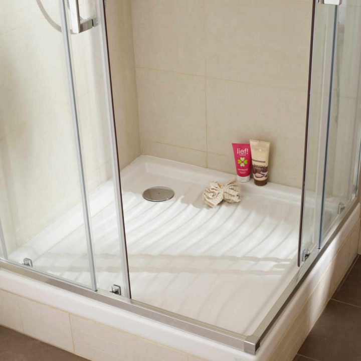 Comment Choisir Son Receveur De Douche ? | Leroy Merlin dedans Reparer Bac De Douche Fendu Comment Choisir Son Receveur De Douche ? | Leroy Merlin dedans Reparer Bac De Douche Fendu
