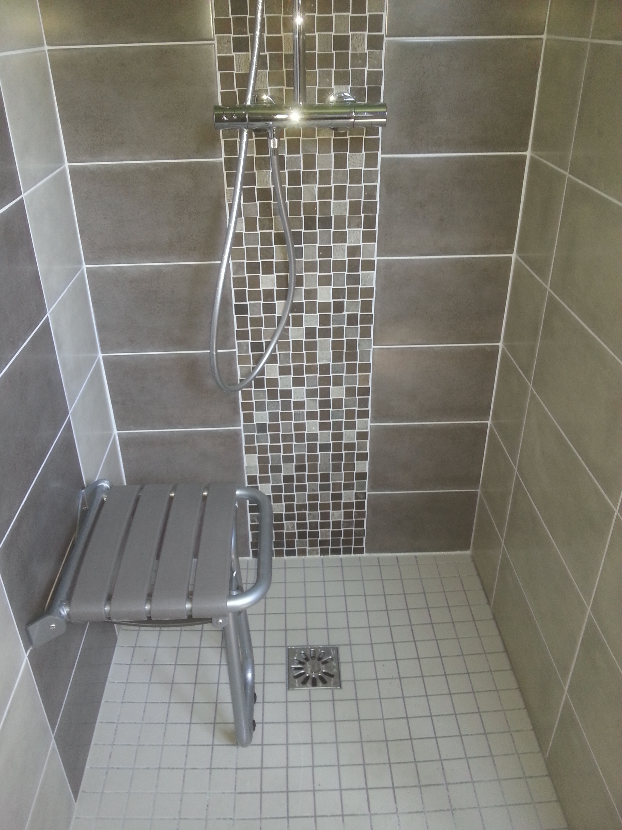 comment installer caniveau douche italienne