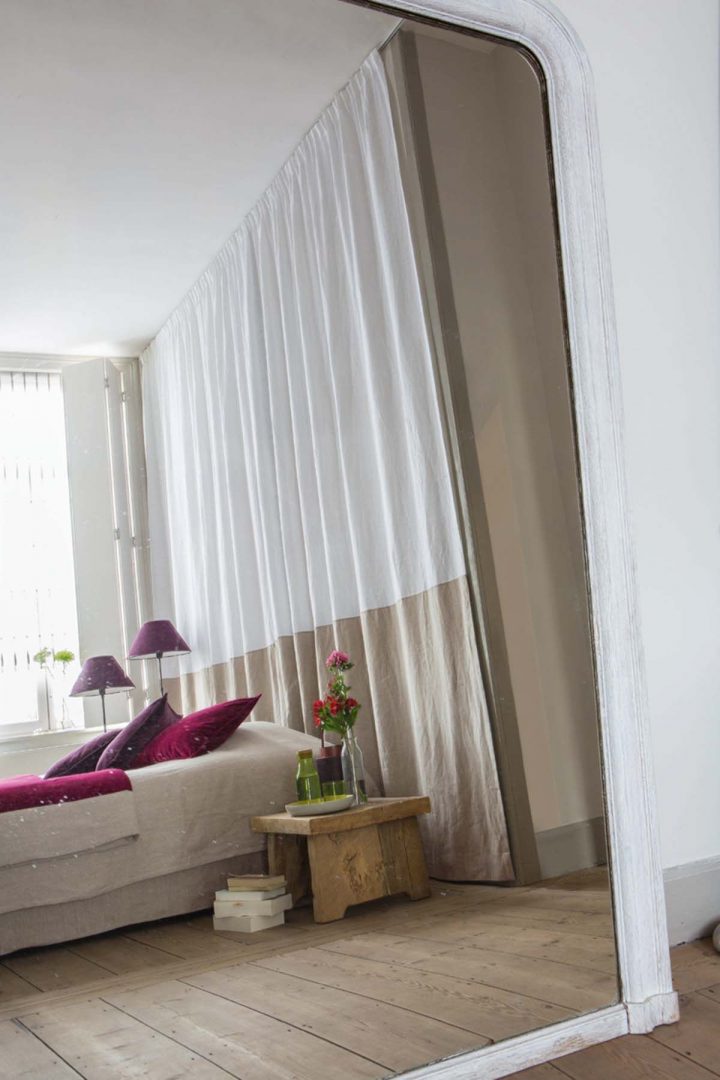 Confection En Lin Naturel Et Lin Blanc Avec Finition à Tringle A Rideau Pour Dressing Confection En Lin Naturel Et Lin Blanc Avec Finition à Tringle A Rideau Pour Dressing