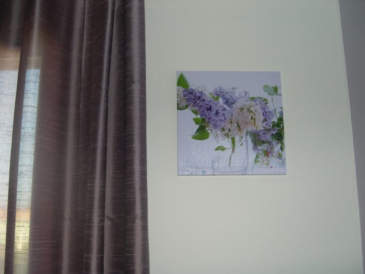 Côté Gauche De La Fenêtre (Photo 4/6) – Rideau Mauve à Rideau Mauve Côté Gauche De La Fenêtre (Photo 4/6) – Rideau Mauve à Rideau Mauve