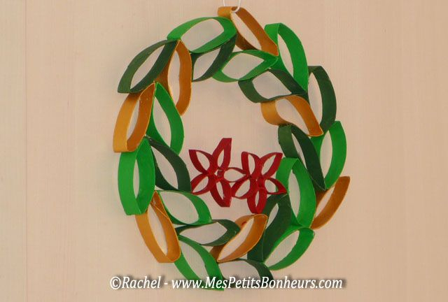 Couronne De Noel En Rouleau De Papier Toilette | Couronne concernant Recyclage Rouleau Papier Toilette