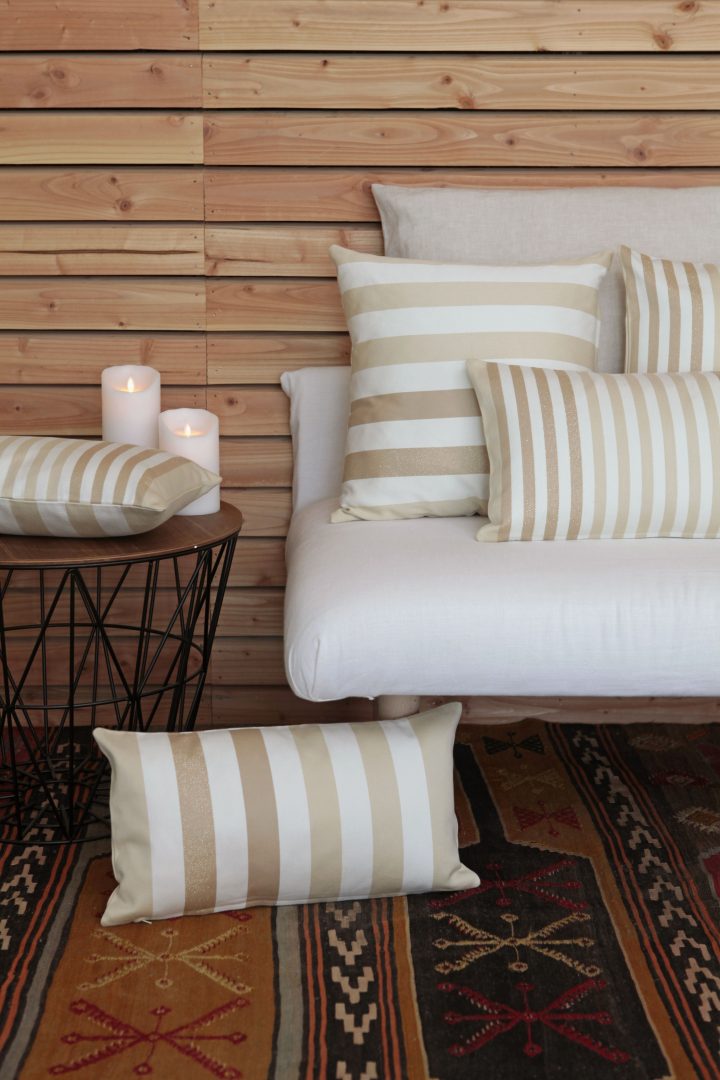 Coussins Ainhoa Champagne – Disponible En Ligne Dès destiné Rideaux Basque