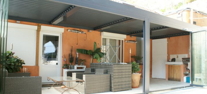 Création De Terrasse Avec Une Pergola Bioclimatique Et avec Veranda Rideau Pergola Bioclimatique