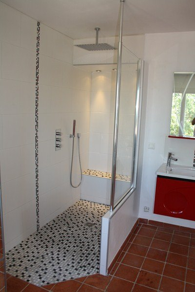 Creation Dune Douche Italienne A Luynes - Plombier encequiconcerne Douche Italienne Maçonnée